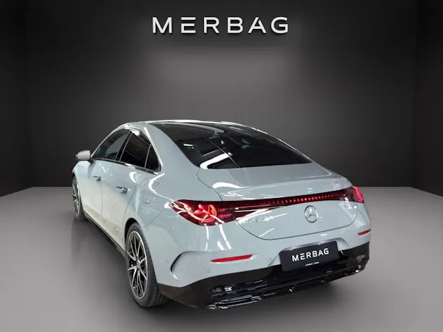 Mercedes-Benz CLA 220 4Matic 8G-DCT