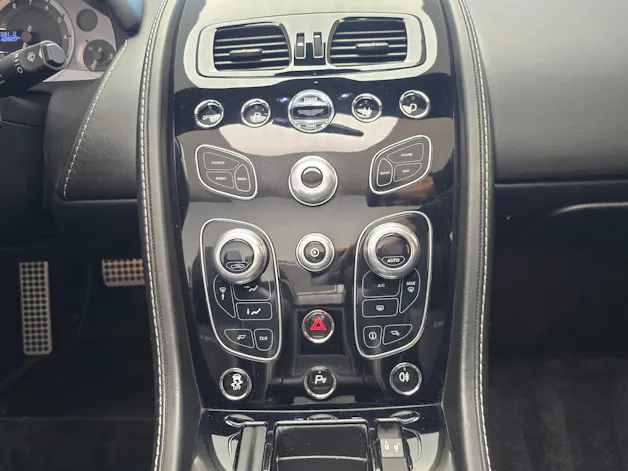 Aston Martin V8 Vantage 4.7 S