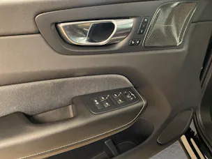 Volvo XC60 T8 eAWD PluginHybrid Plus Dark Geartronic