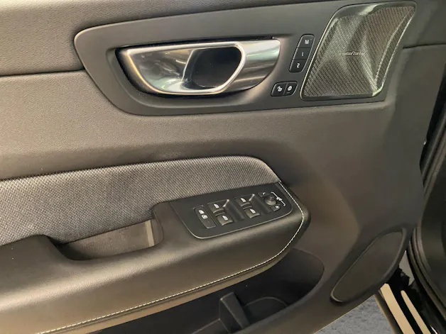 Volvo XC60 T8 eAWD PluginHybrid Plus Dark Geartronic