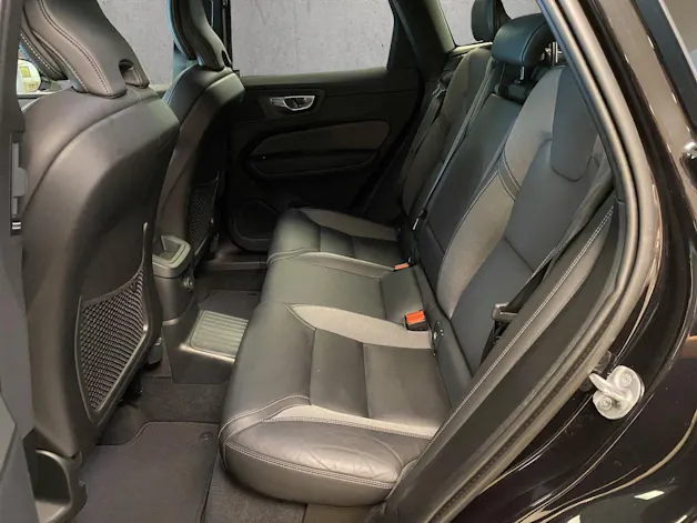 Volvo XC60 T8 eAWD PluginHybrid Plus Dark Geartronic