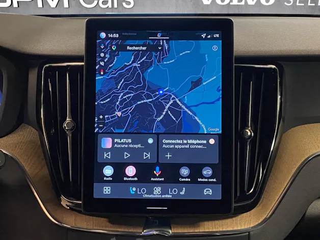 Volvo XC60 B5 Benzin Mild Hybrid AWD Plus Dark Geartronic