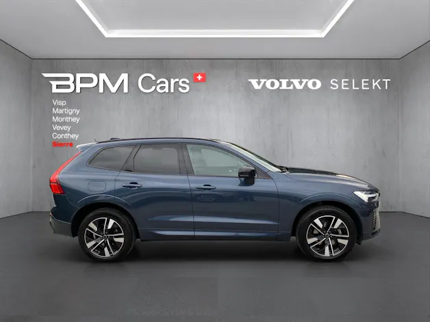 Volvo XC60 B5 Benzin Mild Hybrid AWD Plus Dark Geartronic