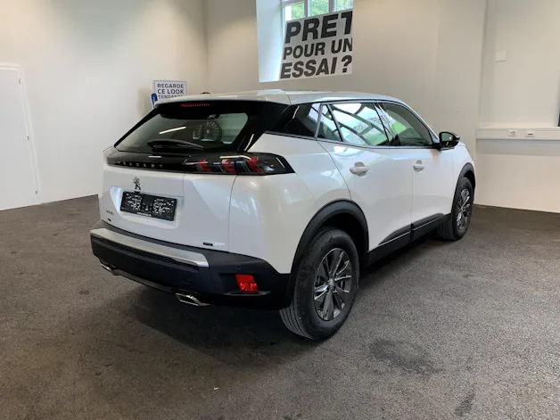 Peugeot 2008 1.2 PureTech Active Pack EAT8