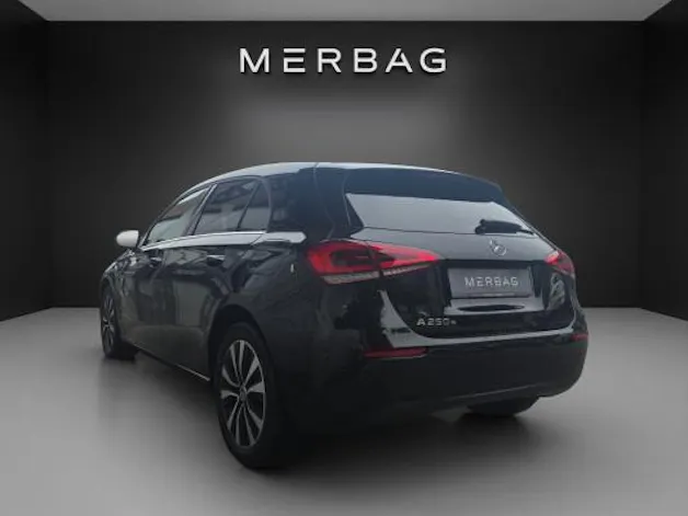 Mercedes-Benz A 250e Style