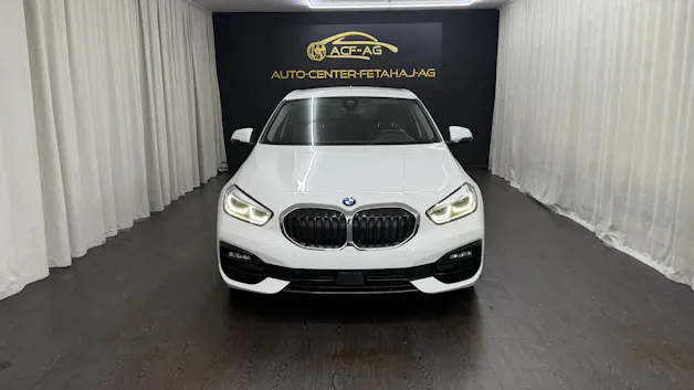 BMW 118i Sport Line Steptronic