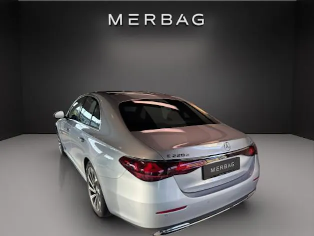 Mercedes-Benz E 220 d 4Matic