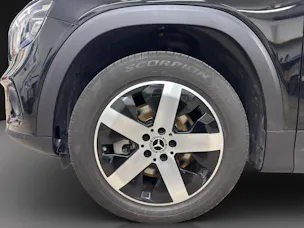 Mercedes-Benz GLB 220 d Progre. 4 MATIC