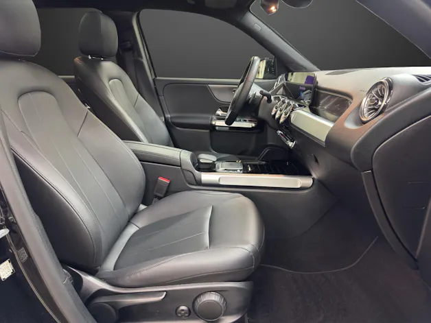Mercedes-Benz GLB 220 d Progre. 4 MATIC