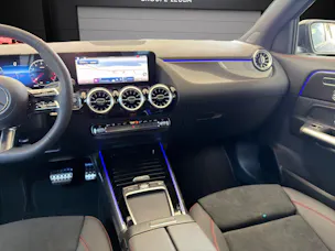 Mercedes-Benz GLA 220 4Matic 8G-DCT