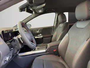 Mercedes-Benz GLA 220 4Matic 8G-DCT