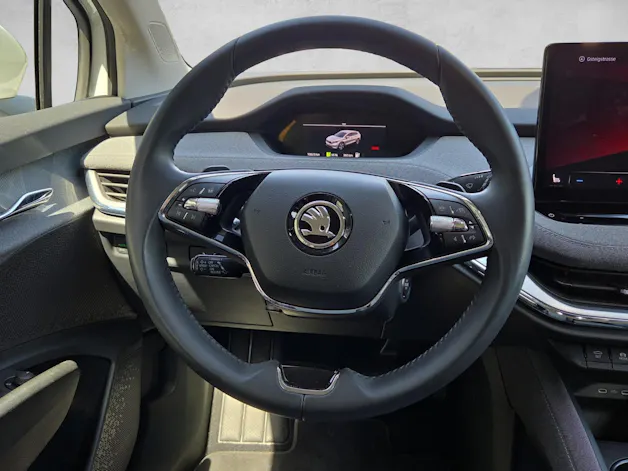 Škoda Enyaq iV 60 // gepflegtes Fahrzeug 8-fach bereift, im Kundenauftrag zu verkaufen