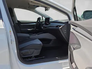 Škoda Enyaq iV 60 // gepflegtes Fahrzeug 8-fach bereift, im Kundenauftrag zu verkaufen