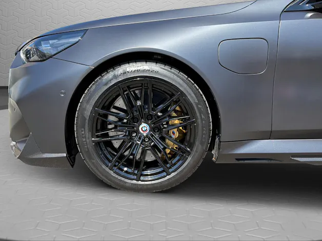 BMW M5 xDrive Touring
