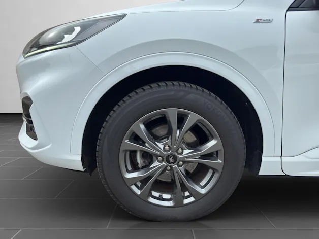 Ford Kuga 2.5 Hybrid ST-Line 4x4