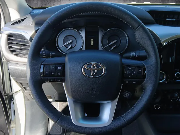 Toyota Hilux Double Cab.-Pick-up 2.8 D-4D MHEV 204 Style