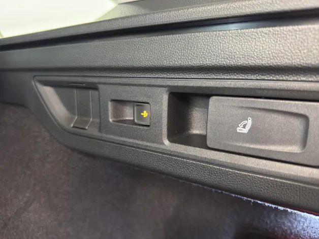 VW Passat Variant 1.5 TSI PHEV Business DSG