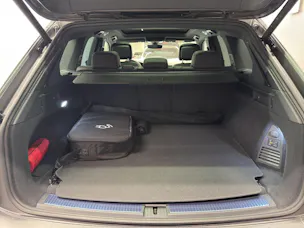 VW Touareg 3.0 V6 TSI PHEV R Final Edition
