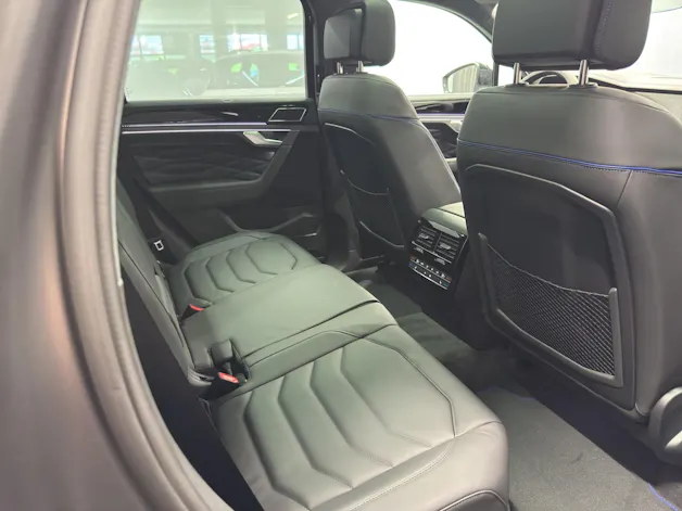 VW Touareg 3.0 V6 TSI PHEV R Final Edition