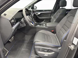 VW Touareg 3.0 V6 TSI PHEV R Final Edition