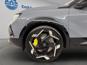 https://vehicle.imgix.net/4311819/08a7cc43-8a2b-4c2e-8544-f2306ebb4d6b.jpg