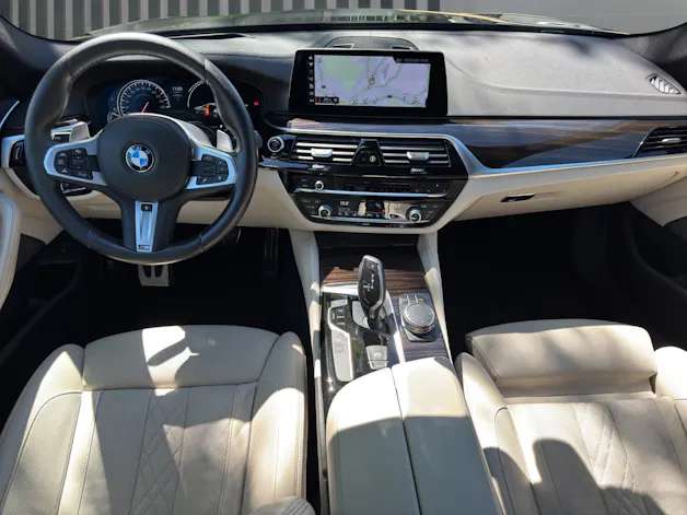 BMW 540d xDrive Touring M AERODYNAMIKPAKET