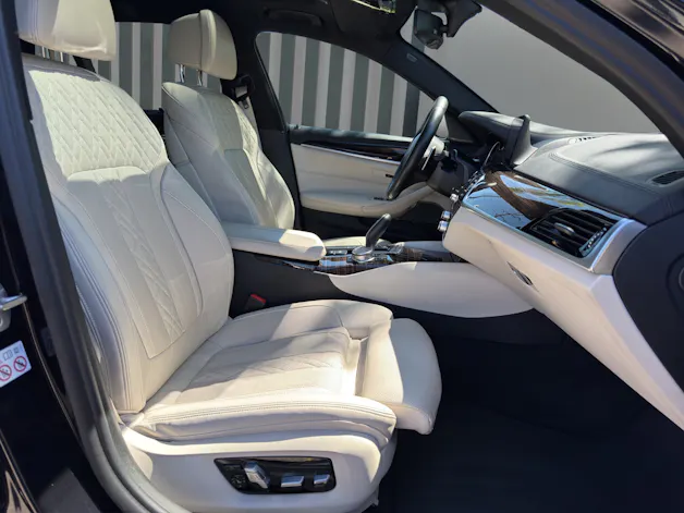 BMW 540d xDrive Touring M AERODYNAMIKPAKET