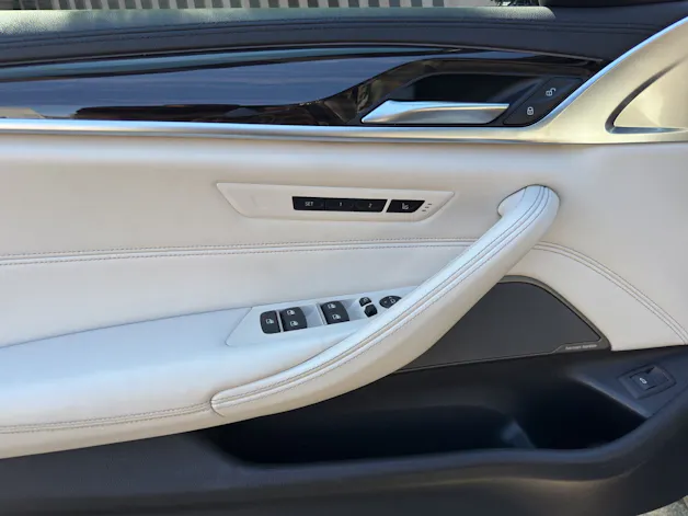 BMW 540d xDrive Touring M AERODYNAMIKPAKET