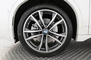 BMW X2 20i xDrive SAG