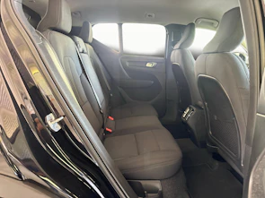 Fahrzeugbild VOLVO XC40 1.5 T2 Momentum + Ruote invernali incluse