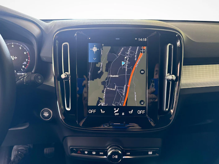 Fahrzeugbild VOLVO XC40