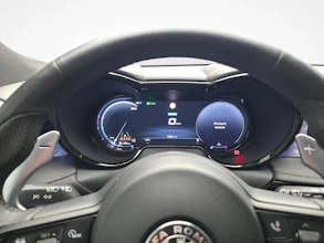 https://vehicle.imgix.net/4311866/c3c419bf-970d-4be8-9a22-27da6522cccc.jpg