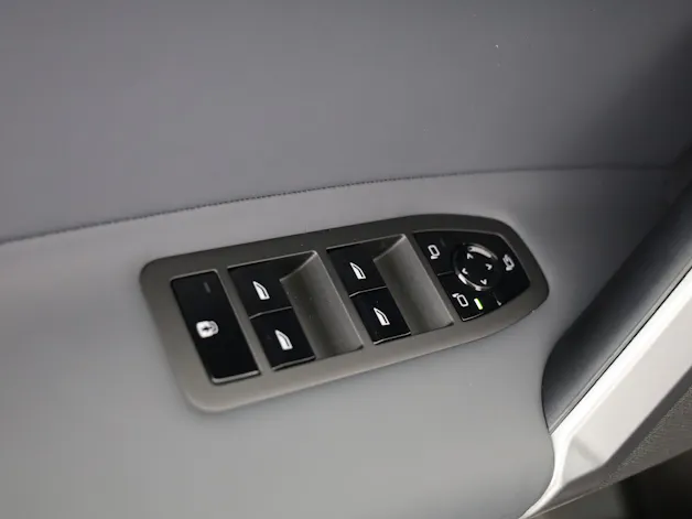 BMW iX xDrive60