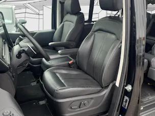 Hyundai Staria Premium 2.2 CRDI Vertex 4WD Auto, 7 places