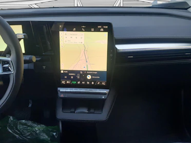 MITSUBISHI ECLIPSE CROSS 8