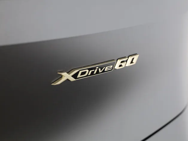 BMW iX xDrive60