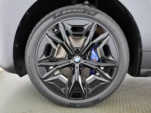 BMW iX xDrive60