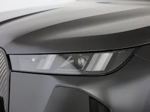 BMW iX xDrive60
