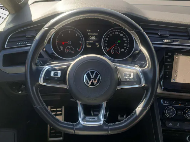 VW Touran 2.0 TDI SCR R-Line Highline DSG