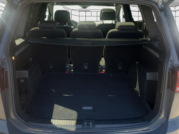VW Touran 2.0 TDI SCR R-Line Highline DSG