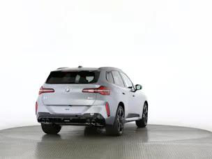 BMW X3 M50i