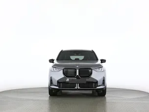 BMW X3 M50i