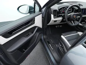 Porsche Cayenne S E-Hybrid Coupé Black Edition