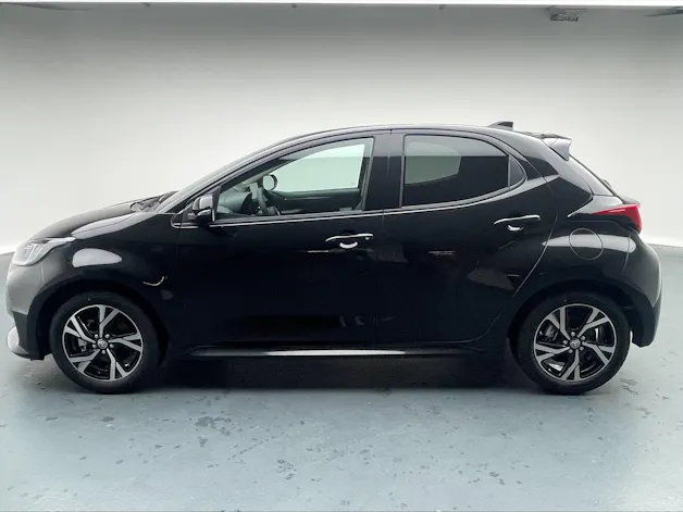 Toyota Yaris 1.5 VVT-i HSD Trend