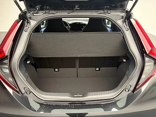 Toyota Aygo X 1.5 VVT-i HSD Style