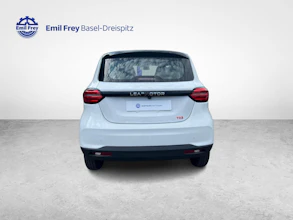 https://vehicle.imgix.net/4312181/9bbd75ac-b404-4da5-9cdf-24d877e55f03.jpg