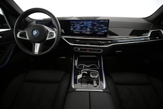 https://vehicle.imgix.net/4312189/81e90964-92e4-4d07-b530-0be7e49ba244.jpg