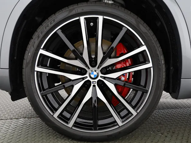 BMW X5 M60i xDrive