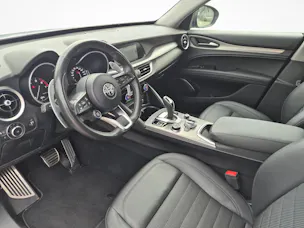 Alfa Romeo Stelvio 2.0 Q4 Sprint / Jetzt mit attraktivem 1.9% Leasing!