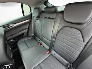Alfa Romeo Stelvio 2.0 Q4 Sprint / Jetzt mit attraktivem 1.9% Leasing!